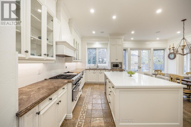 9 SEINECLIFFE ROAD, Markham (Bayview Glen), Ontario, L3T1K3