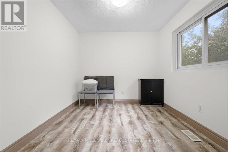 26 TALBOT STREET, Brampton (Bram West), Ontario, L6X2P5