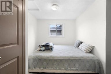 26 TALBOT STREET Brampton (Bram West) Ontario photo 13