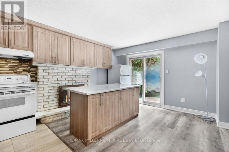 26 TALBOT STREET, Brampton (Bram West), Ontario, L6X2P5