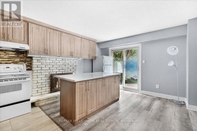 26 TALBOT STREET Brampton (Bram West) Ontario photo 16