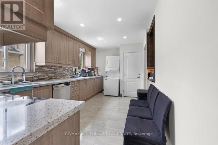 26 TALBOT STREET, Brampton (Bram West), Ontario, L6X2P5