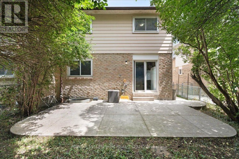 26 TALBOT STREET, Brampton (Bram West), Ontario, L6X2P5