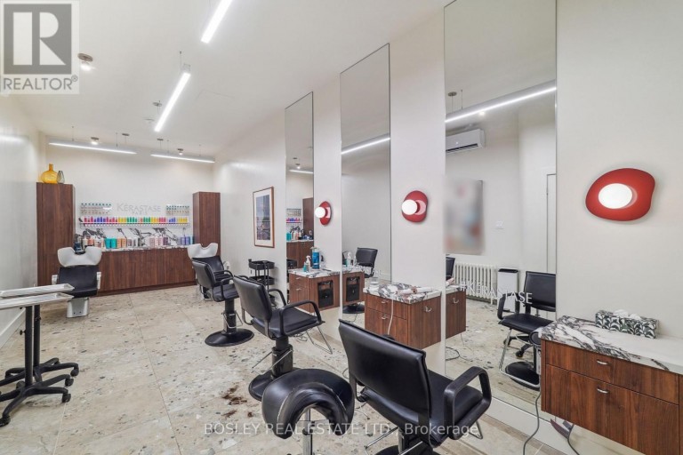 890 QUEEN STREET W, Toronto (Trinity-Bellwoods), Ontario, M6J1G3