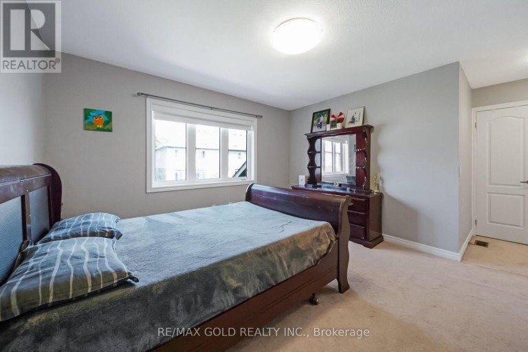 792 ARTHUR PARKER AVENUE, Woodstock (Woodstock - North), Ontario, N4T0G7