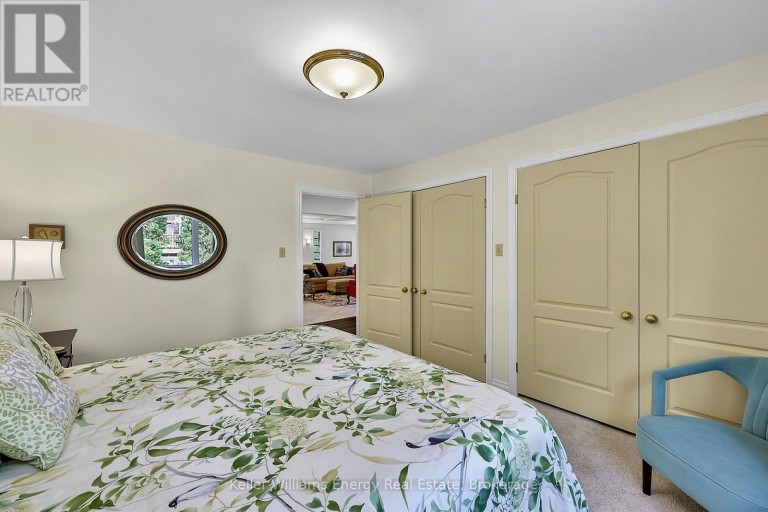60 BAYSIDE AVENUE, Tay, Ontario, L0K2A0