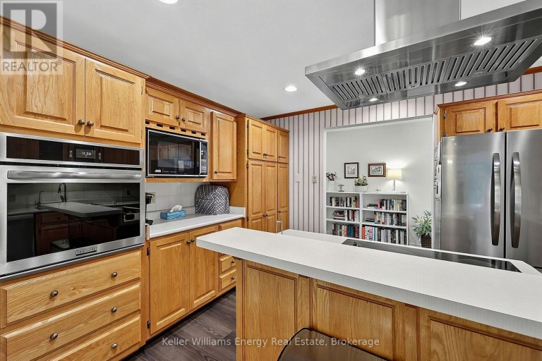 60 BAYSIDE AVENUE, Tay, Ontario, L0K2A0