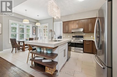196 MAPLE BUSH DRIVE Cambridge Ontario photo 4