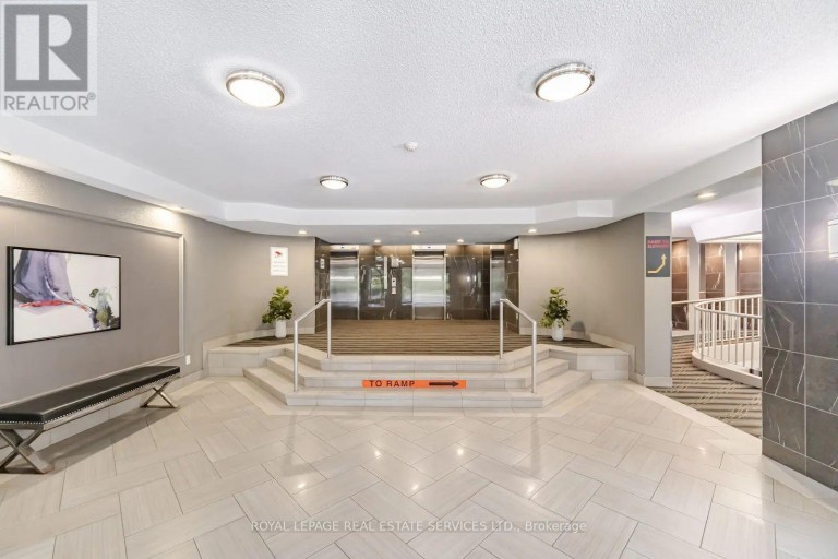 306 - 8 LISA STREET, Brampton (Queen Street Corridor), Ontario, L6T4S6