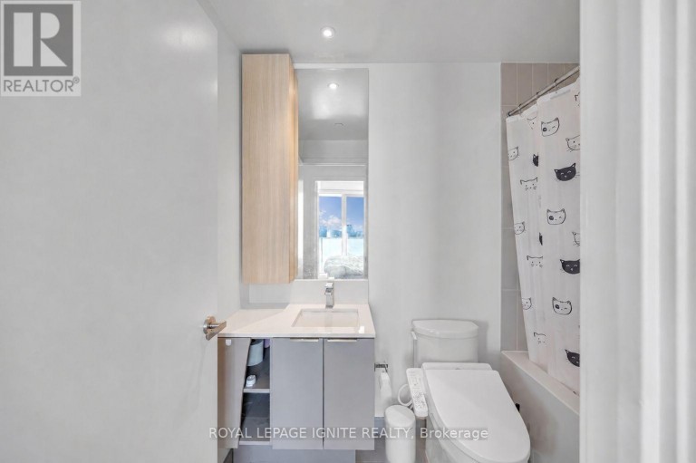 3301 - 3900 CONFEDERATION PARKWAY, Mississauga (City Centre), Ontario, L5B0M3