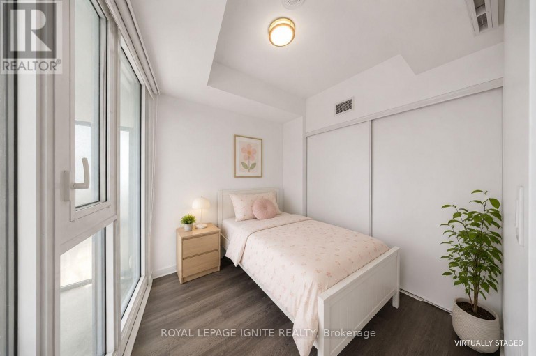 3301 - 3900 CONFEDERATION PARKWAY, Mississauga (City Centre), Ontario, L5B0M3