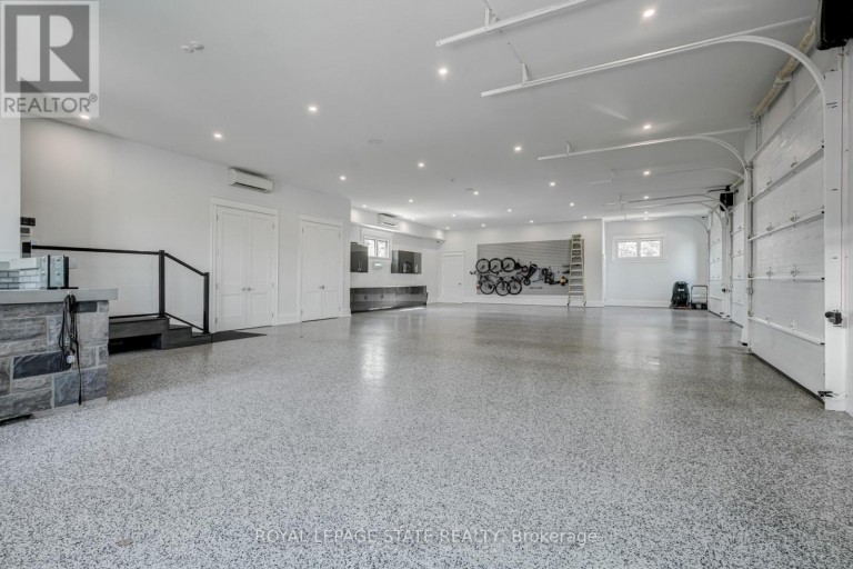 1272 FIDDLERS GREEN ROAD, Hamilton (Ancaster), Ontario, L9G3L1