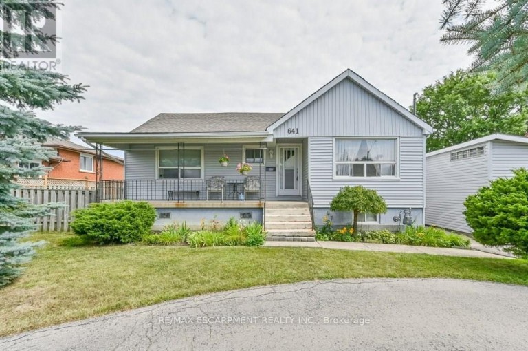 641 LIMERIDGE ROAD E, Hamilton (Thorner), Ontario, L8W1A2