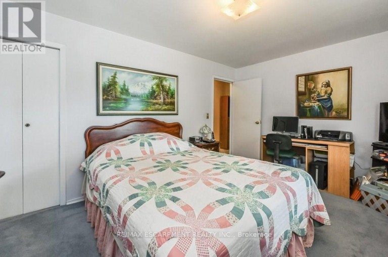 641 LIMERIDGE ROAD E, Hamilton (Thorner), Ontario, L8W1A2
