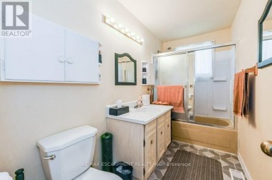 641 LIMERIDGE ROAD E Hamilton (Thorner) Ontario photo 15