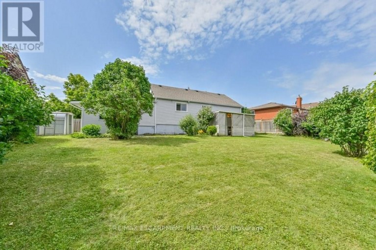 641 LIMERIDGE ROAD E, Hamilton (Thorner), Ontario, L8W1A2