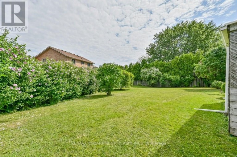 641 LIMERIDGE ROAD E, Hamilton (Thorner), Ontario, L8W1A2