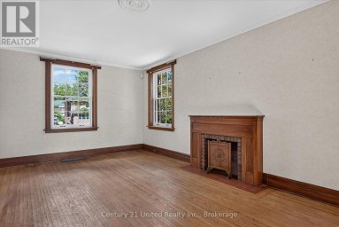 627 GILMOUR STREET Peterborough (Town Ward 3) Ontario photo 17