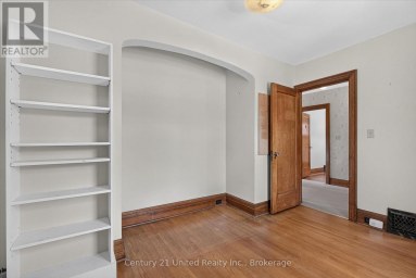 627 GILMOUR STREET Peterborough (Town Ward 3) Ontario photo 27