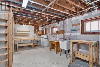627 GILMOUR STREET Peterborough (Town Ward 3) Ontario photo 43