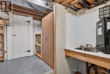 627 GILMOUR STREET Peterborough (Town Ward 3) Ontario photo 44