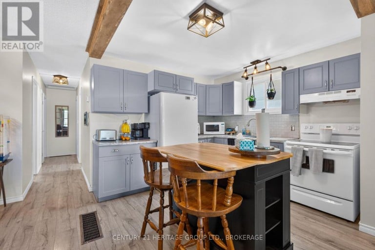 134 PURDY ROAD, Loyalist (Bath), Ontario, K0H1G0