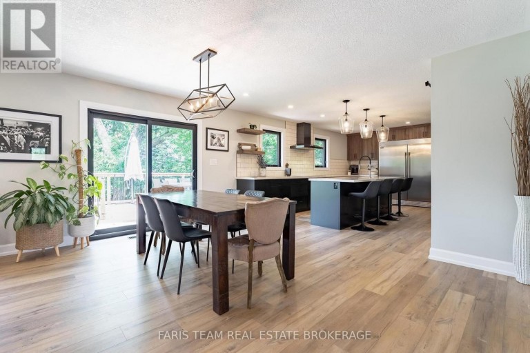 223A HICKORY LANE, Barrie (Bayshore), Ontario, L4N4J9