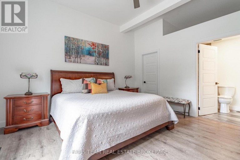 223A HICKORY LANE, Barrie (Bayshore), Ontario, L4N4J9