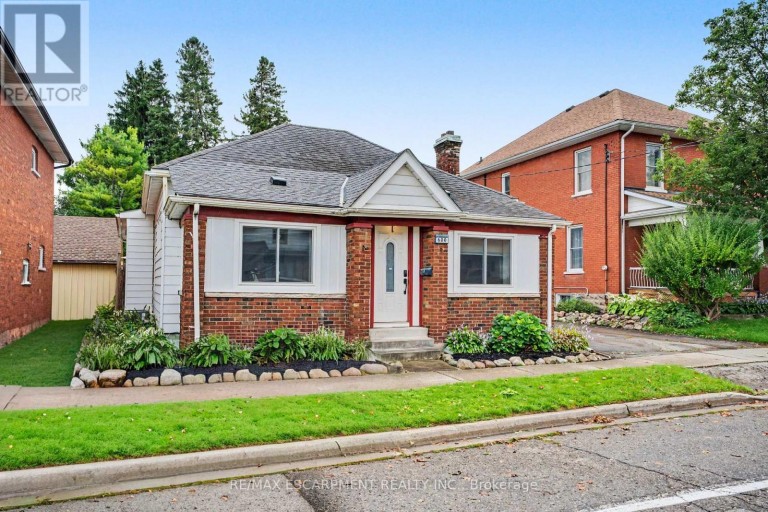 600 PEEL STREET, Woodstock (Woodstock - South), Ontario, N4S1K7