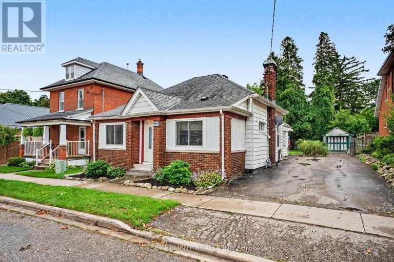 600 PEEL STREET, Woodstock (Woodstock - South), Ontario, N4S1K7