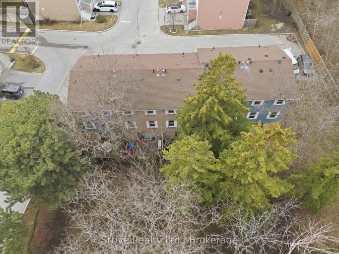 33 - 1718 JOHN STREET, Markham (Bayview Fairway-Bayview Country Club Esta, Ontario, L3T1Y9