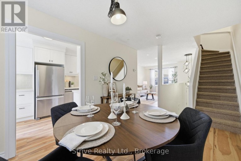 33 - 1718 JOHN STREET, Markham (Bayview Fairway-Bayview Country Club Esta, Ontario, L3T1Y9