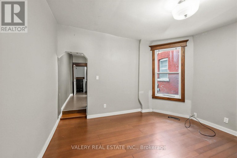 472 CRAWFORD STREET, Toronto (Palmerston-Little Italy), Ontario, M6G3J8