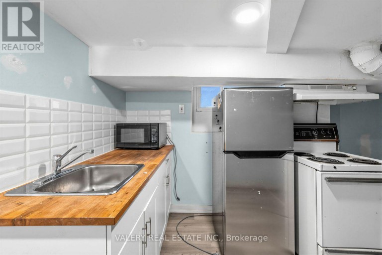 472 CRAWFORD STREET, Toronto (Palmerston-Little Italy), Ontario, M6G3J8