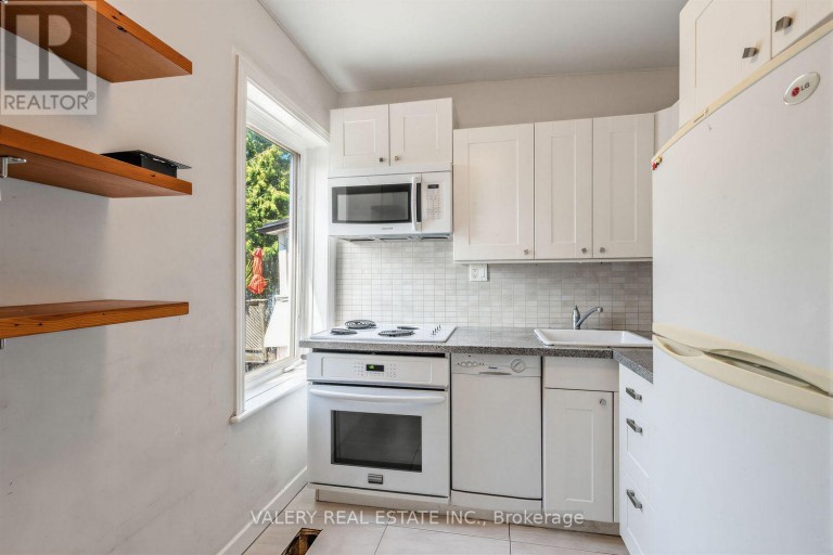 472 CRAWFORD STREET, Toronto (Palmerston-Little Italy), Ontario, M6G3J8