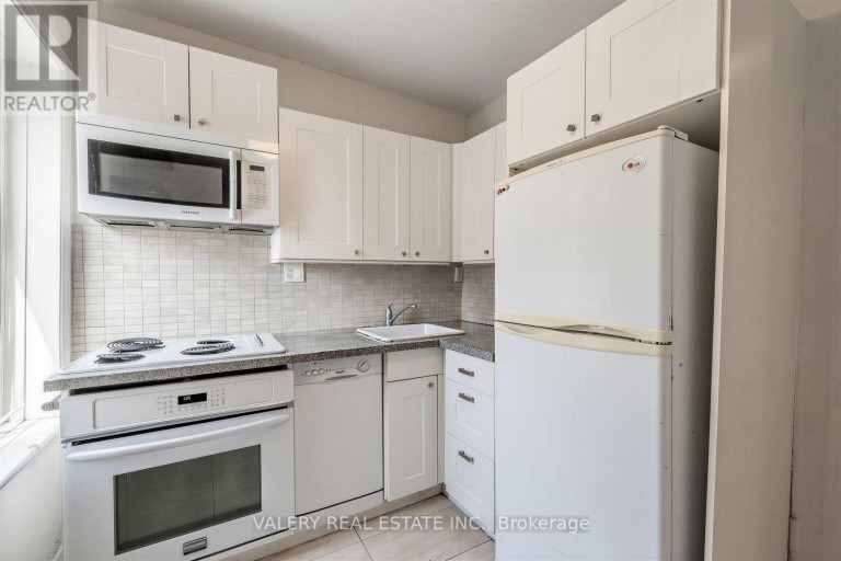 472 CRAWFORD STREET, Toronto (Palmerston-Little Italy), Ontario, M6G3J8