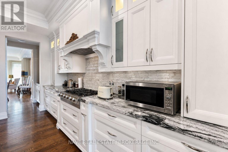 136 HOMEWOOD AVENUE, Toronto (Newtonbrook West), Ontario, M2M1K3