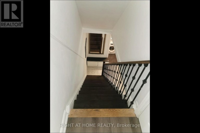 12 L'AMOREAUX DRIVE, Toronto (L'Amoreaux), Ontario, M1W2L9