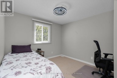 53 CORNER BROOK TRAIL Innisfil Ontario photo 8
