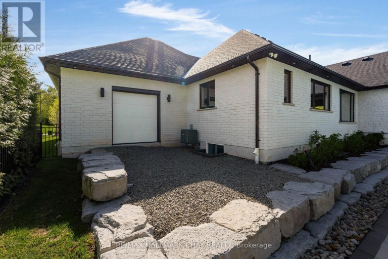 11 BYERS STREET, Springwater (Snow Valley), Ontario, L9X2A3