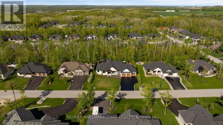 11 BYERS STREET, Springwater (Snow Valley), Ontario, L9X2A3