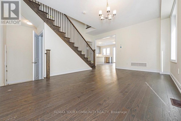 83 BEARBERRY ROAD, Springwater (Midhurst), Ontario, L9X2C9