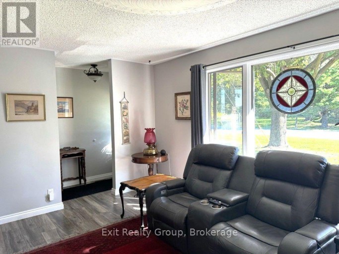 29 CHATTERTON VALLEY CRESCENT, Quinte West (Sidney Ward), Ontario, K0K2B0