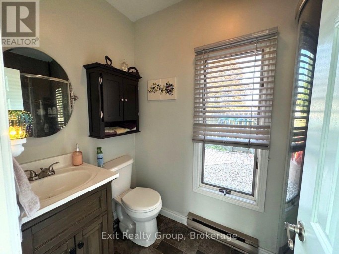 29 CHATTERTON VALLEY CRESCENT, Quinte West (Sidney Ward), Ontario, K0K2B0