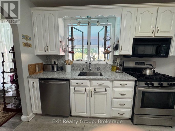 29 CHATTERTON VALLEY CRESCENT, Quinte West (Sidney Ward), Ontario, K0K2B0