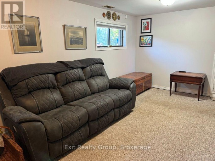 29 CHATTERTON VALLEY CRESCENT, Quinte West (Sidney Ward), Ontario, K0K2B0
