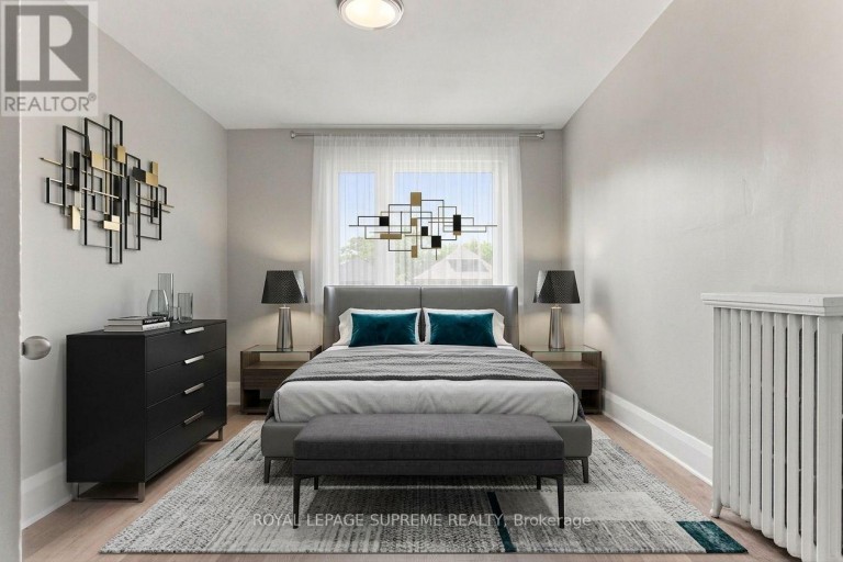 229 WINONA DRIVE, Toronto (Oakwood Village), Ontario, M6C3S4