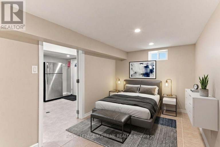 229 WINONA DRIVE, Toronto (Oakwood Village), Ontario, M6C3S4