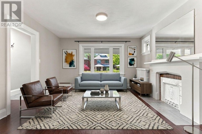 229 WINONA DRIVE, Toronto (Oakwood Village), Ontario, M6C3S4