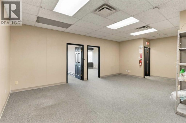 Bay 2, 2616 16 Street NE, Calgary, Alberta, T2E7J8